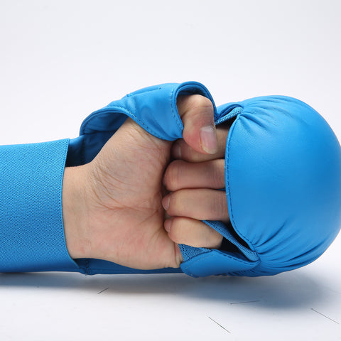 Karate mitt with thumb
